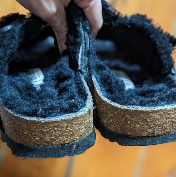 Birkenstock Arizona shearling size 36. - Picture 4 of 7
